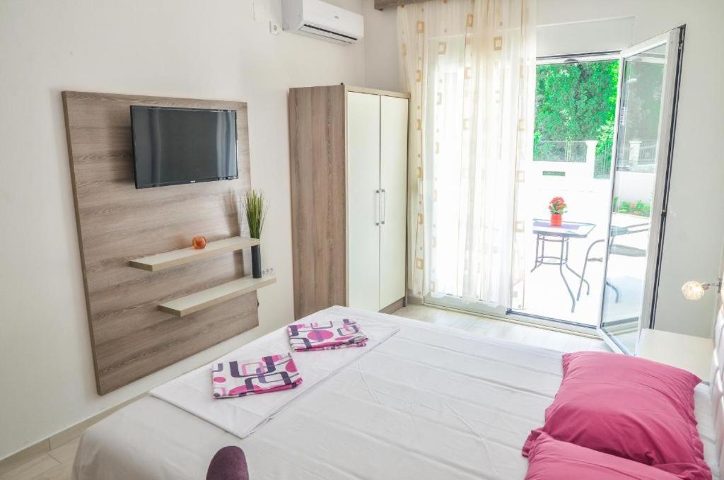 S&M Apartments Ulcinj Exterior photo